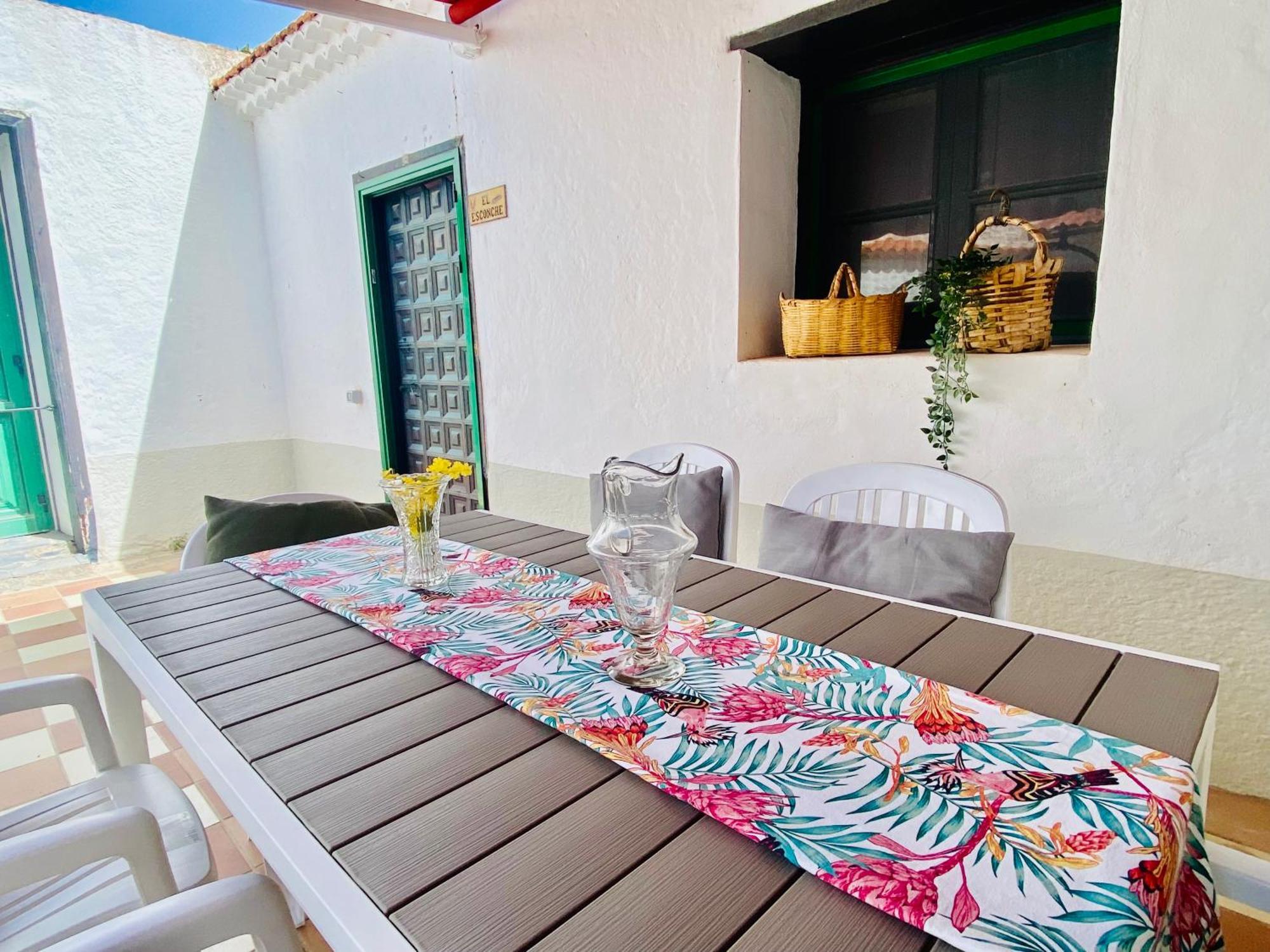 New Typical Canary Casa Ma, Arona Tenerife Apartment